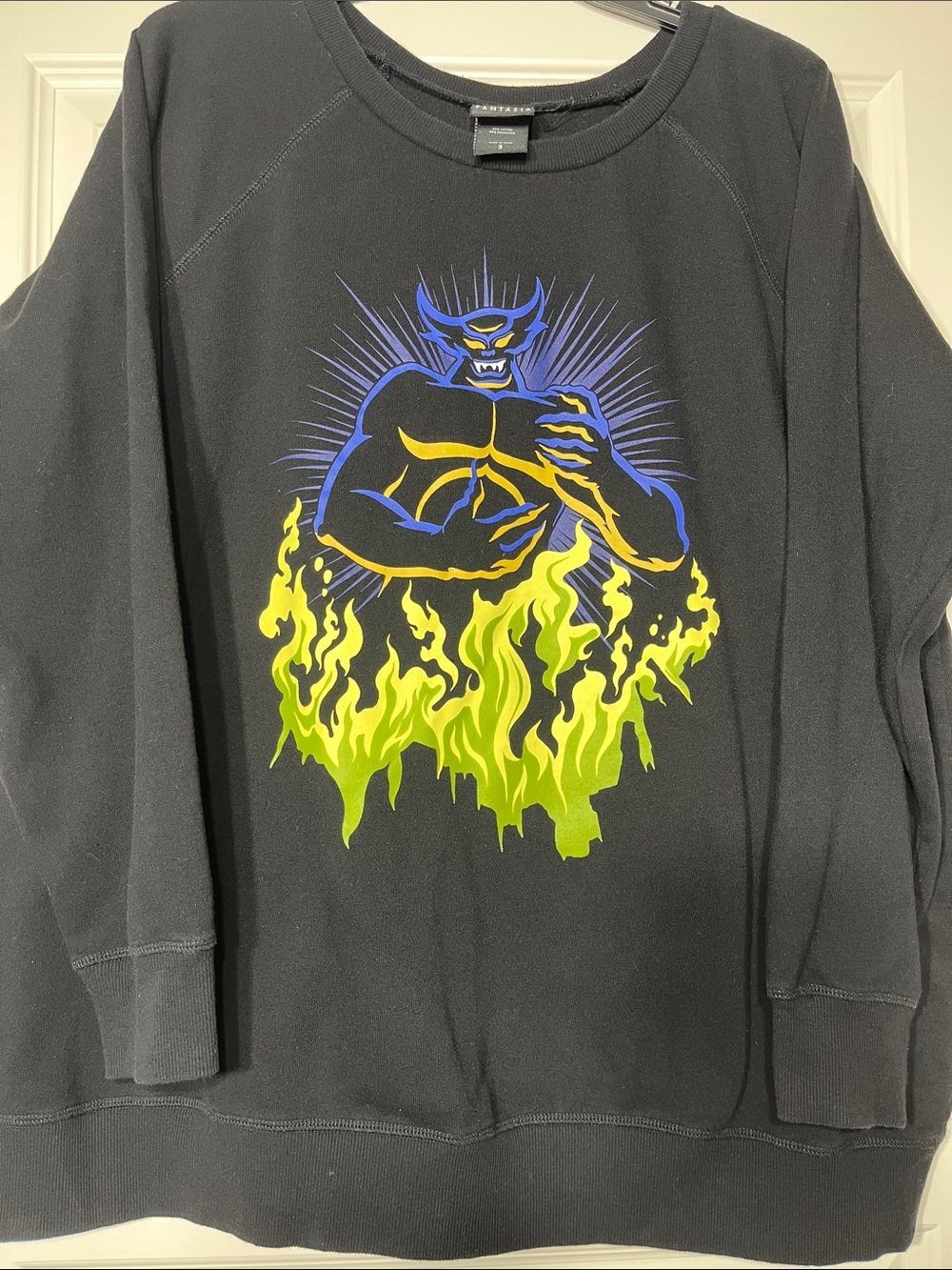 Disney Fantasia Chernabog Sweatshirt Black Graphic Bat Wings Unisex Size 3